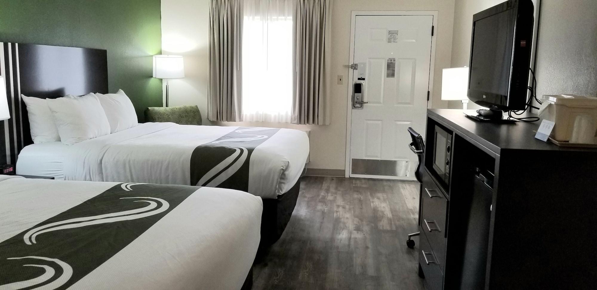 Quality Inn Pelham I-65 Exit 246 Buitenkant foto