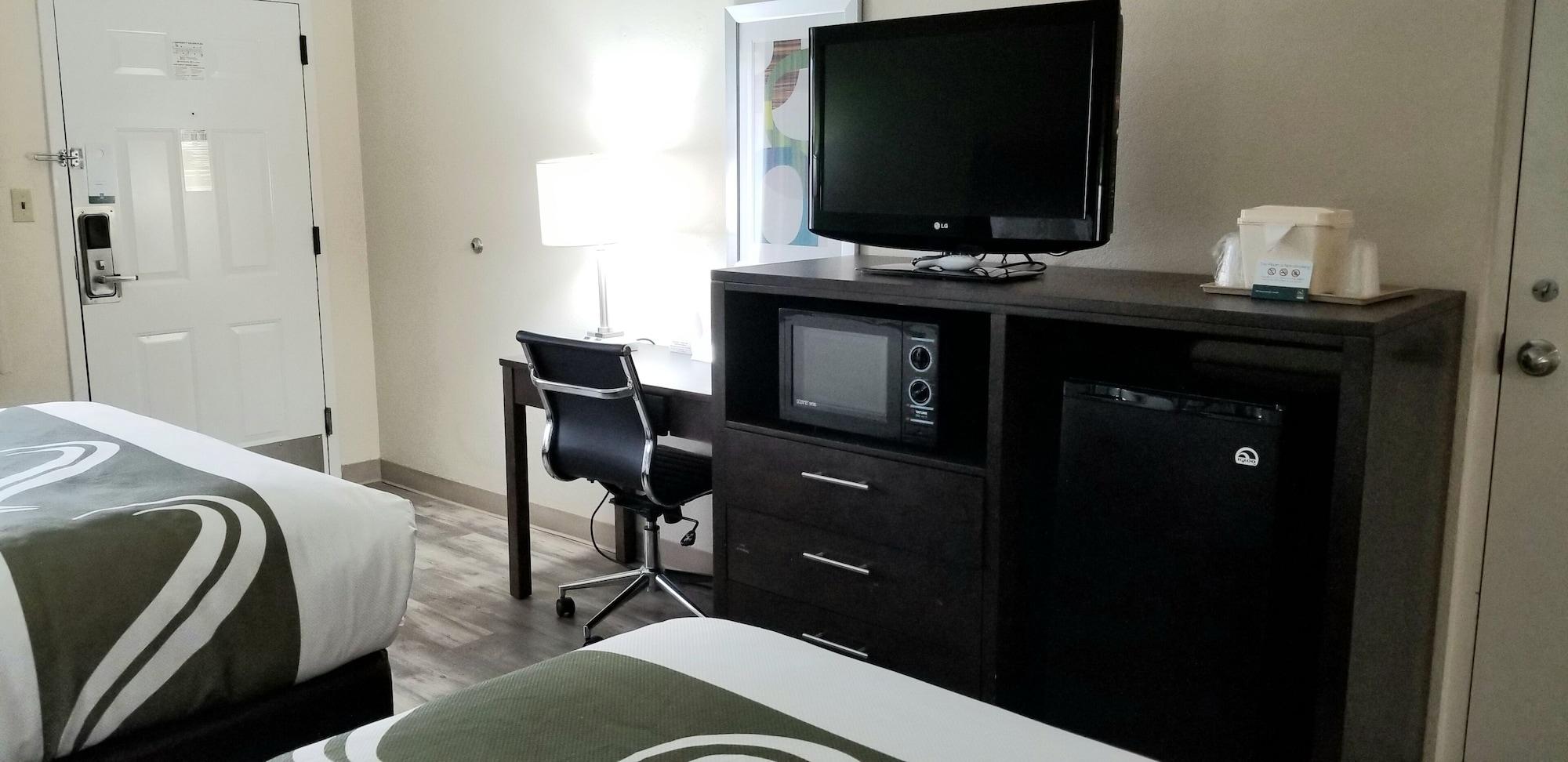 Quality Inn Pelham I-65 Exit 246 Buitenkant foto