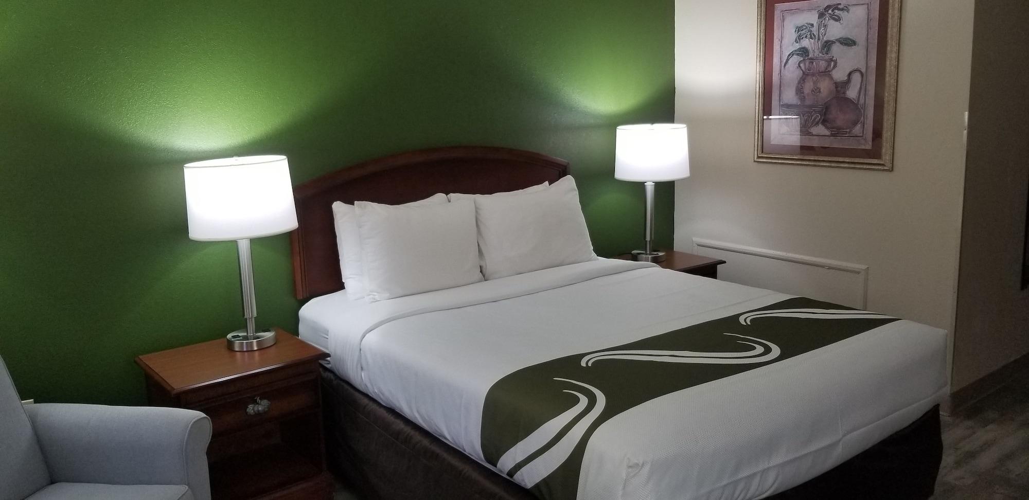 Quality Inn Pelham I-65 Exit 246 Buitenkant foto